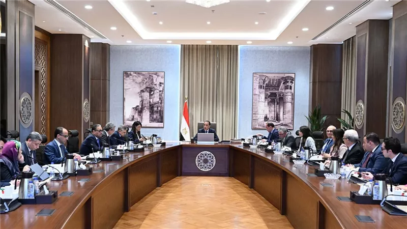 رئيس الوزراء يتابع جُهود إصلاح وإعادة هيكلة الهيئات الاقتصادية