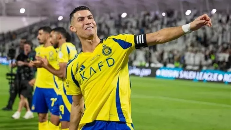 الهلال السعودي يضع شروطه للتعاقد مع رونالدو