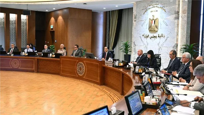 مدبولي يطمئن المواطنين: لدينا احتياطيات استراتيجية من السلع بما يكفي حاجة الاستهلاك