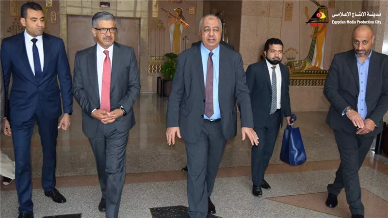 السفير الباكستاني يزور مدينة الإنتاج الإعلامي ويشيد بإمكانياتها 