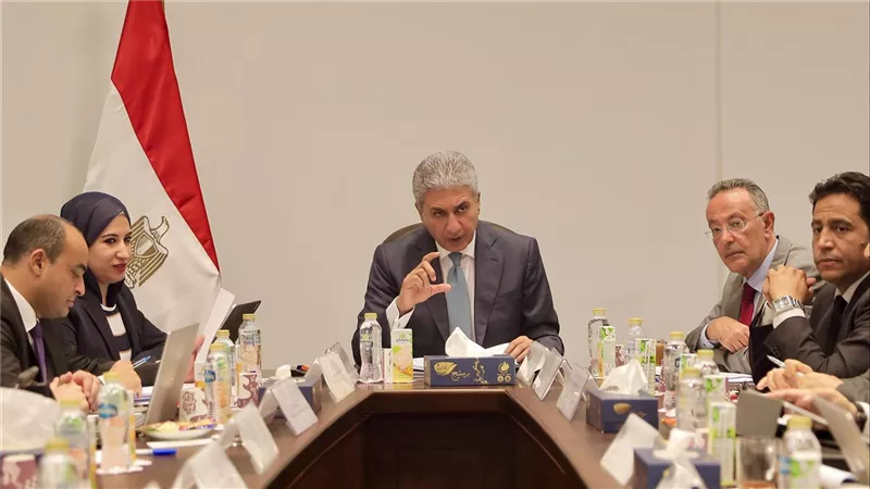 وزير السياحة والآثار يترأس اجتماع مجلس إدارة هيئة المتحف المصري الكبير