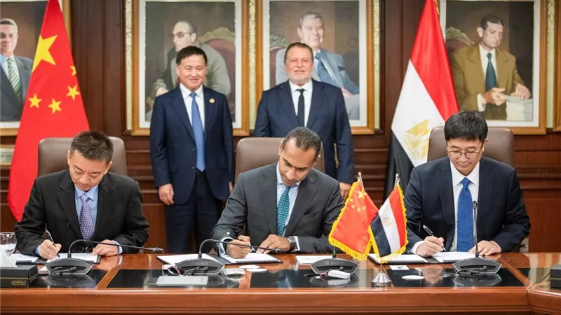 محافظ البنك المركزي المصري يستقبل نظيره الصيني 