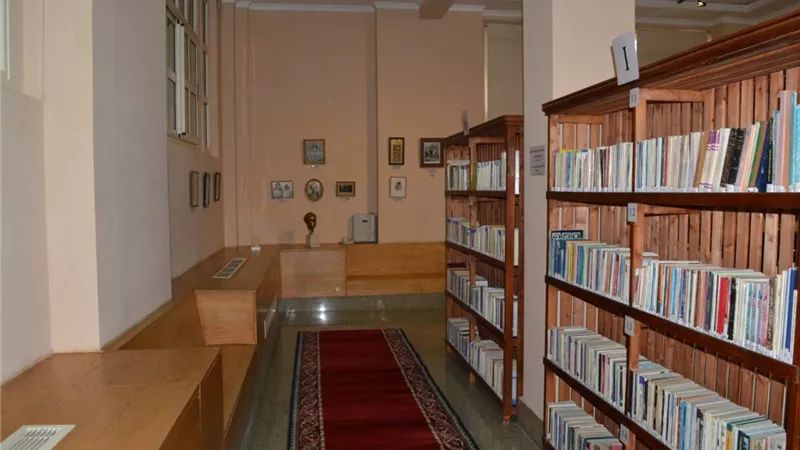 افتتاح مكتبة متحف المركبات الملكية ببولاق