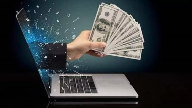أستاذ علم اجتماع يكافح منصات الربح الوهمية ويؤكد: بناء الوعي درع معرفي للمواطن
