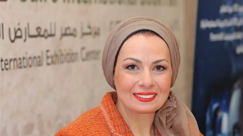 چرمين عامر تقترح 5 مبادي اساسية لتنظيم عمل المؤثرين وصناع المحتوي 