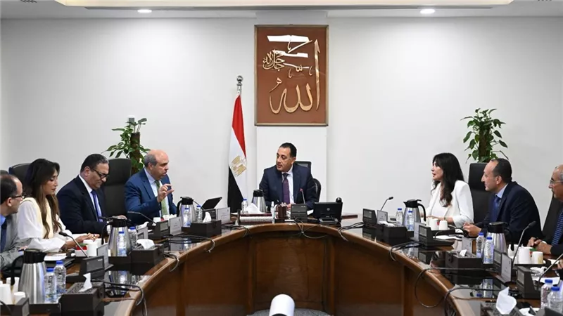 رئيس الوزراء يتابع تنفيذ مشروع 