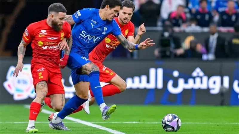 التشكيل المتوقع لمباراة القادسية والهلال في دوري روشن 