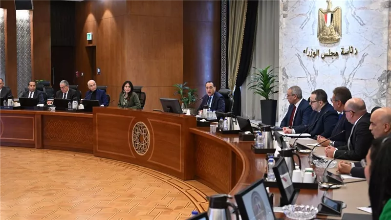 مدبولى  يتابع تنفيذ مُخرجات اللجنة الاستشارية للتنمية العمرانية وتصدير العقار