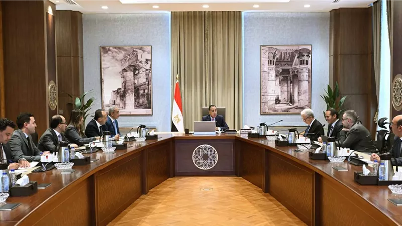 رئيس الوزراء: مؤشرات أداء الاقتصاد المصري تسير بصورة إيجابية