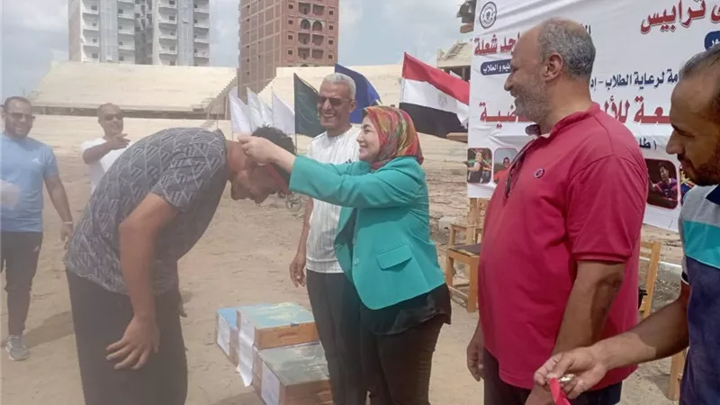 بمشاركة 200 طالب وطالبة.. جامعة دمنهور تقيم فعاليات بطولة الجامعة لألعاب القوى 
