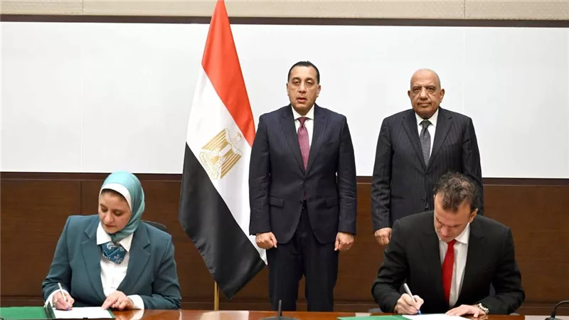 توقيع اتفاقية تنفيذ دراسات الربط الكهربائي بين مصر وأوروبا عبر إيطاليا  