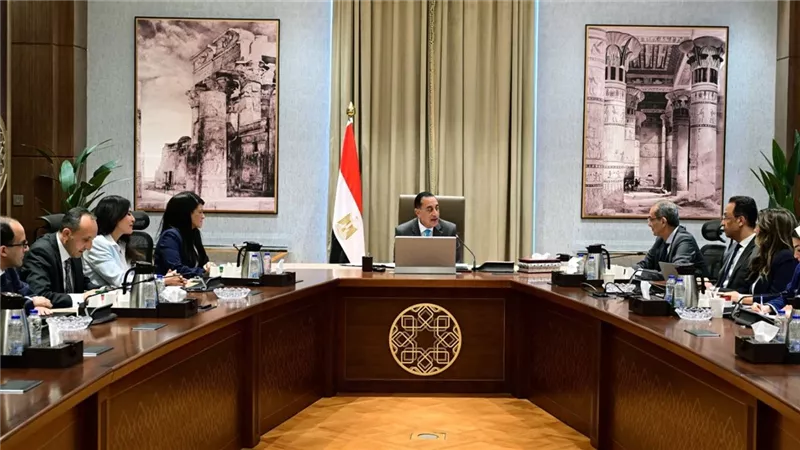 رئيس الوزراء يتابع الموقف التنفيذي لمراكز البيانات الحكومية