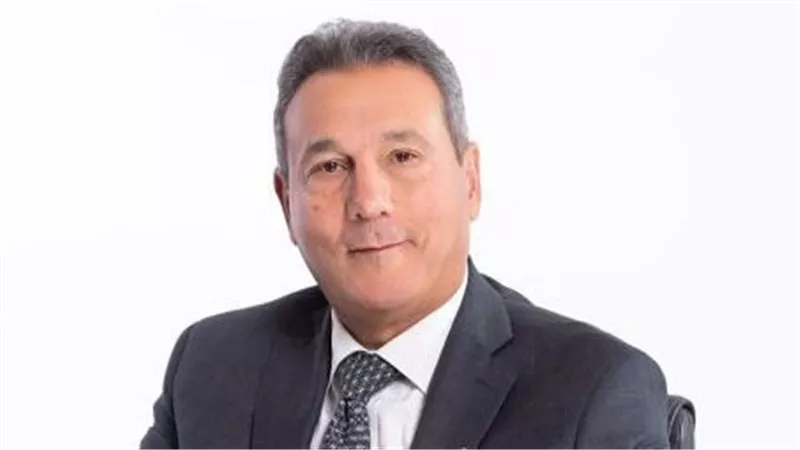 البنك الأهلي المصري يخفض الفائدة بعد قرار المركزي