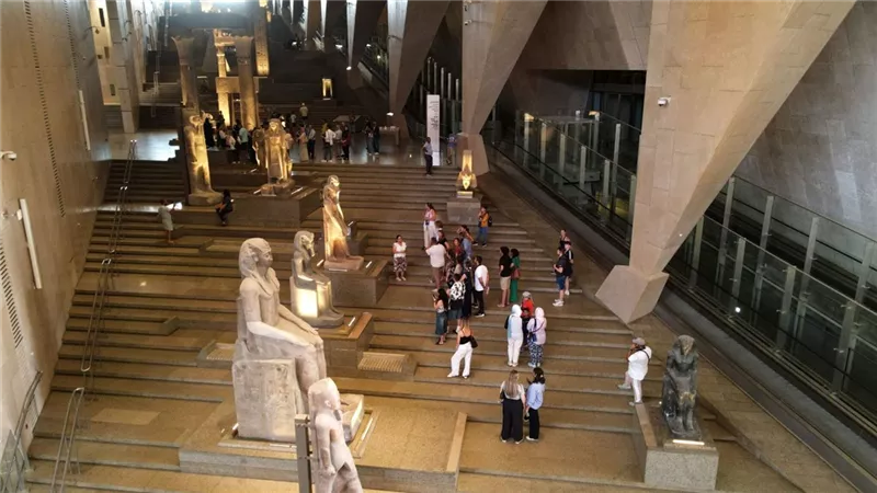 إطلاق خدمة الدليل الصوتي بالمتحف المصري الكبير