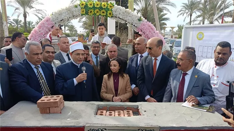 رئيس جامعة الأزهر ومحافظ البحيرة يفتتحان كلية الطب البيطري بحوش عيسى