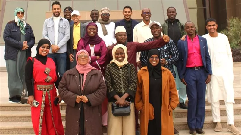 وفد الإذاعيين الإفريقيين الناطقين بالعربية يزور مدينة الإنتاج الإعلامي