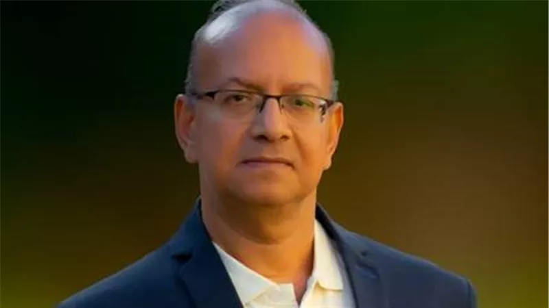 الدفاع عن الحضارة تضع مطالب العاملين أمام وزير السياحة والآثار في عيد الآثاريين 