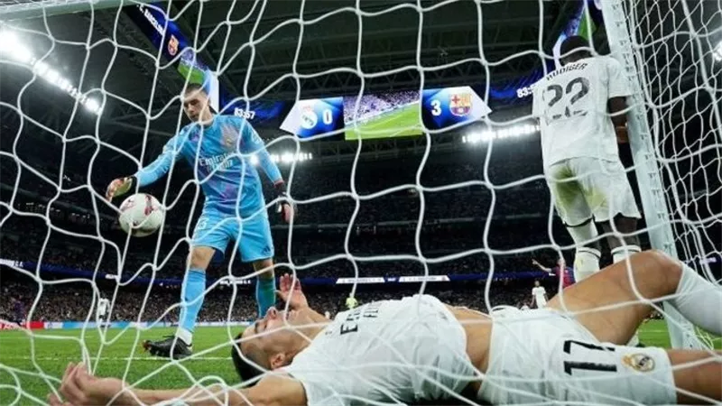 هل أصبح ريال مدريد أسد أوروبا الجريح؟.. الأرقام ترد