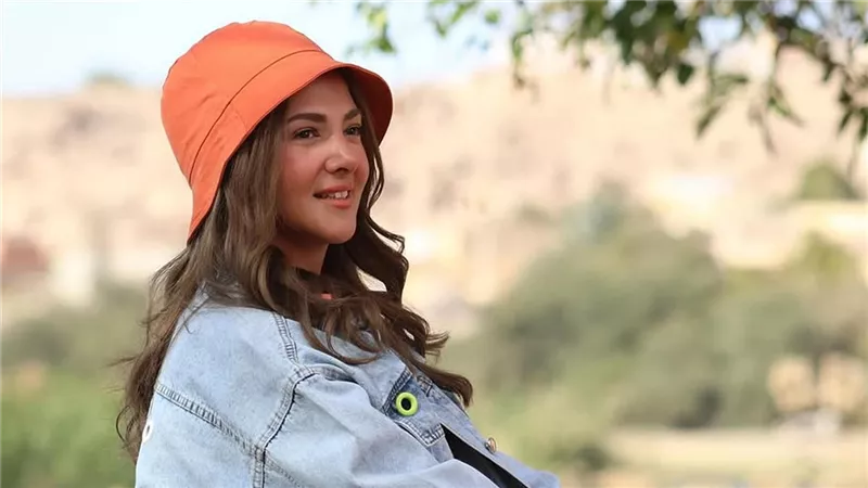 دنيا سمير غانم تطرح ألبوم الدلال اليوم.. 8 أغنيات تحمل اسم والدتها