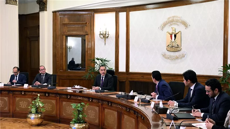 مدبولى يتابع نشاط شركة 