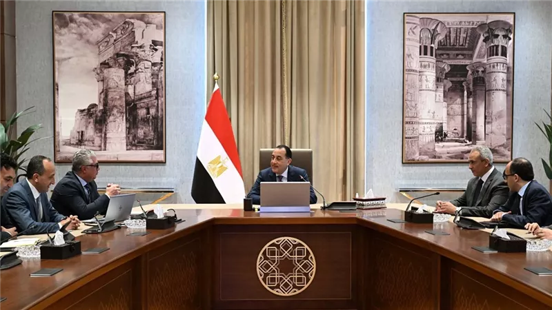 رئيس الوزراء يتابع الموقف التنفيذي لمشروعات المنطقة الاقتصادية لقناة السويس