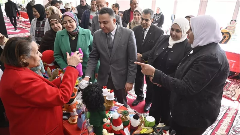  إفتتاح معرض للمشغولات اليدوية ومنتجات الأسر المنتجة بجامعة دمنهور