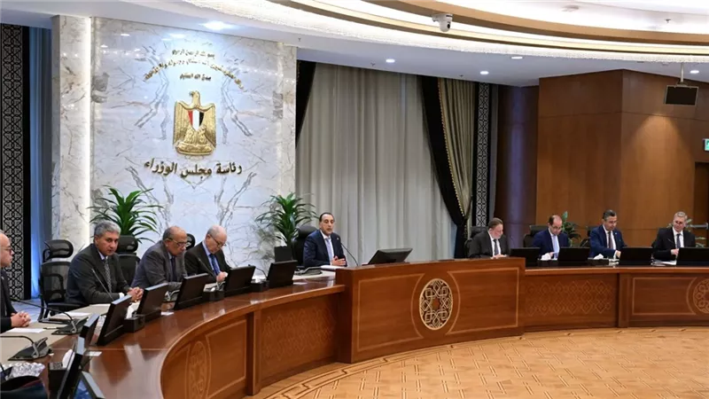 الحكومة تتابع تداعيات الحرب بالمنطقة وتؤكد احتياطى السلع مطمئن للغاية  