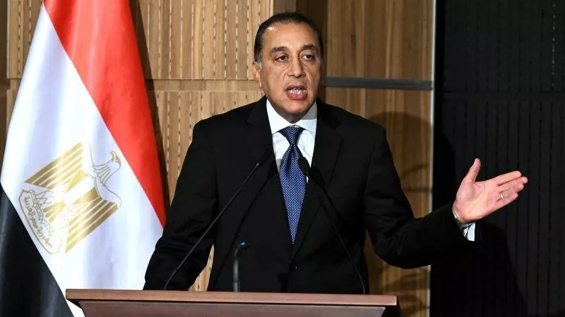  الأسعار زادت 30% والمرتبات 15%.. هل تتراجع الحكومة بعد صرخة المصريين من الزيادة الجديدة؟