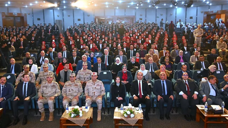 محافظ البحيرة تشهد الندوة التثقيفية الـ 93 بمجمع دمنهور الثقافي 