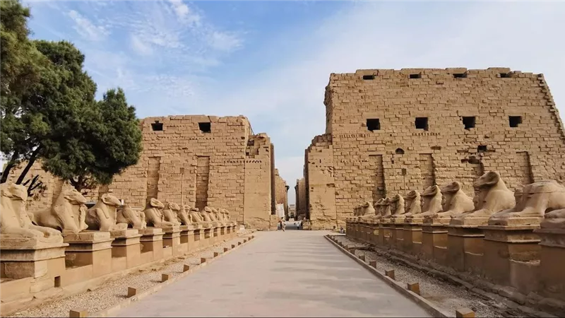 ترميم وتطوير معابد الكرنك وحتشبسوت وستي الأول بالبر الغربي في الأقصر