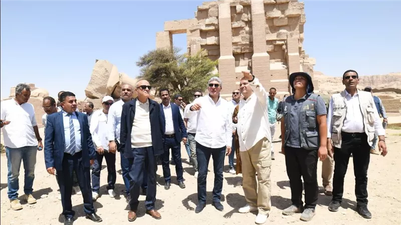شراكة مصرية كورية لإحياء الرامسيوم.. وزير السياحة يتفقد ترميم الصرح الأول للمعبد بالأقصر