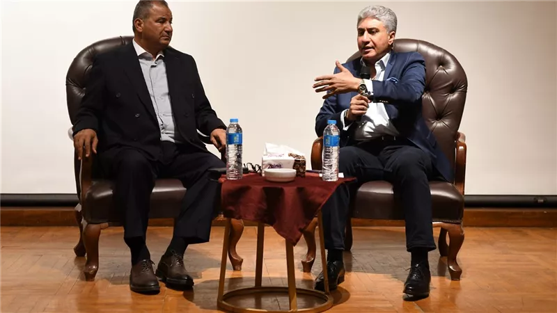  وزير السياحة يعقد لقاءً موسعًا مع العاملين بالمجلس الأعلى للآثار في الأقصر لبحث تطوير منظومة العمل الأثري