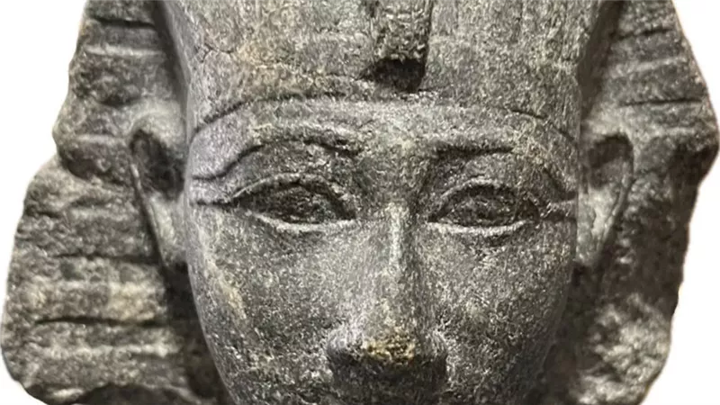  مصر تسترد أربع قطع أثرية نادرة من الولايات المتحدة الأمريكية