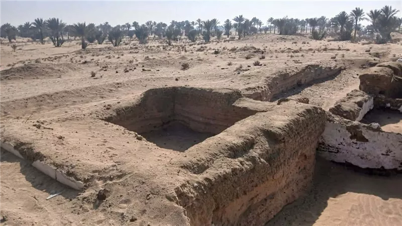  الكشف عن بقايا خان طريق بمدينة «عسيلة» بشمال سيناء على الدرب السلطاني