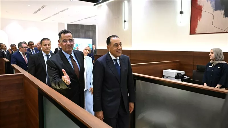 مدبولى يفتتح مركز الخدمات الضريبية بالعلمين وإطلاق موبايل أبلكيشن للتصرفات العقارية