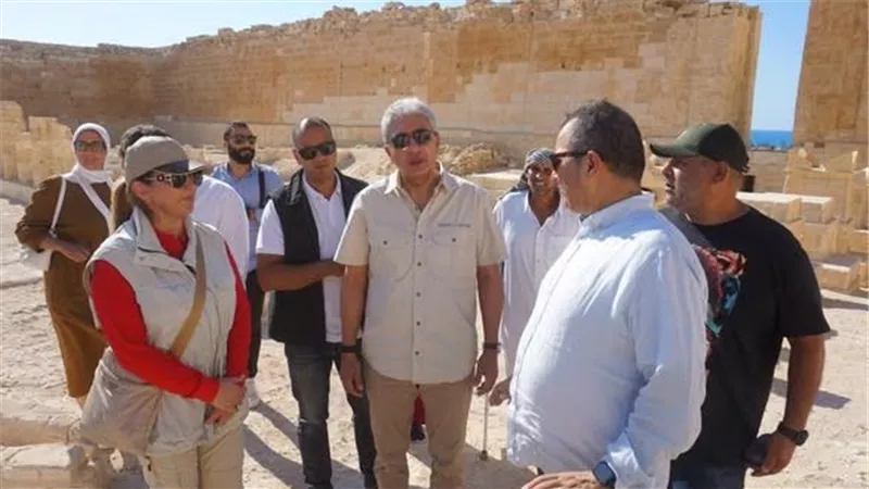  وزير السياحة والآثار يتفقد موقع تابوزيريس ماجنا الأثري