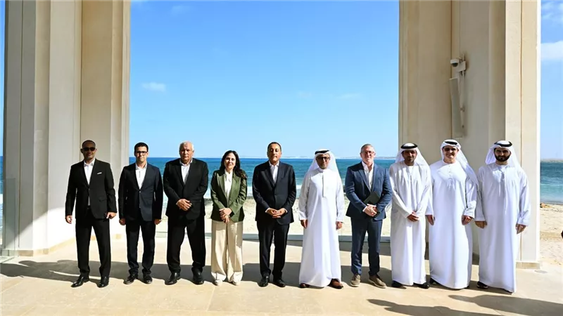 وزيرة الإسكان تستعرض التنسيقات المختلفة مع الجهات لإتاحة الأرض لشركة رأس الحكمة