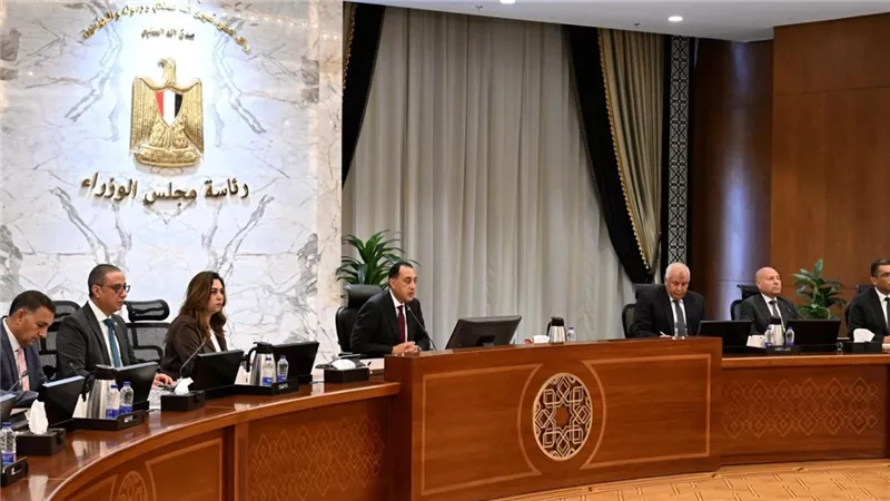 التنمية المحلية: إجراءات حازمة لتطوير منظومة المخلفات ورصف الطرق بالمحافظات