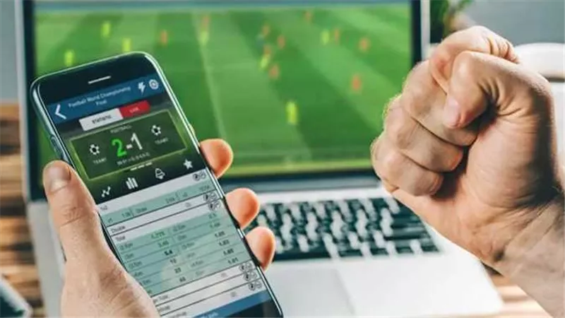 المراهنات.. سرطان ينهش دوري المظاليم 
