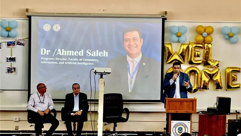رئيس جامعة دمنهور الأهلية: نستهدف تأهيل الطلاب للتكيف مع المتغيرات المتسارعة