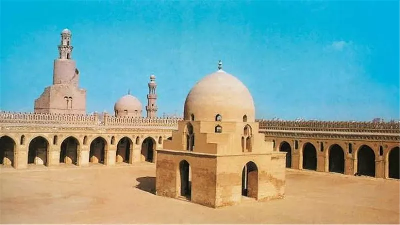 بيوم السياحة العالمي.. الذكاء الاصطناعي يرسم المستقبل ومصر تحقق تنوعًا لا يُضاهى