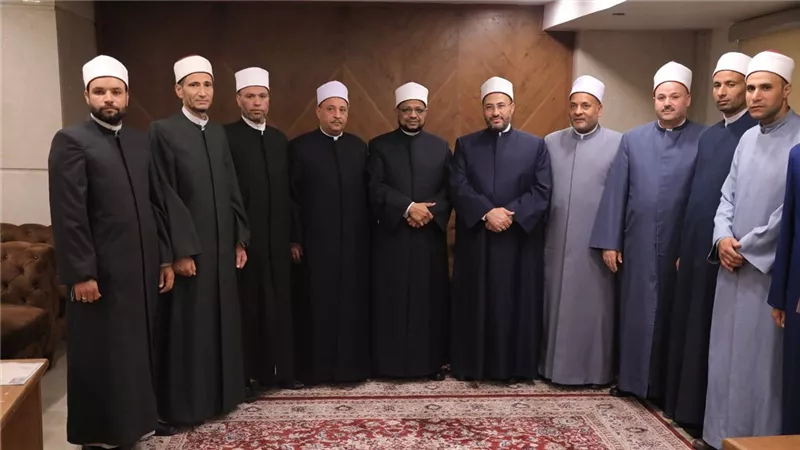 البحوث الإسلامية يطلق قافلة توعوية إلى الواحات البحرية