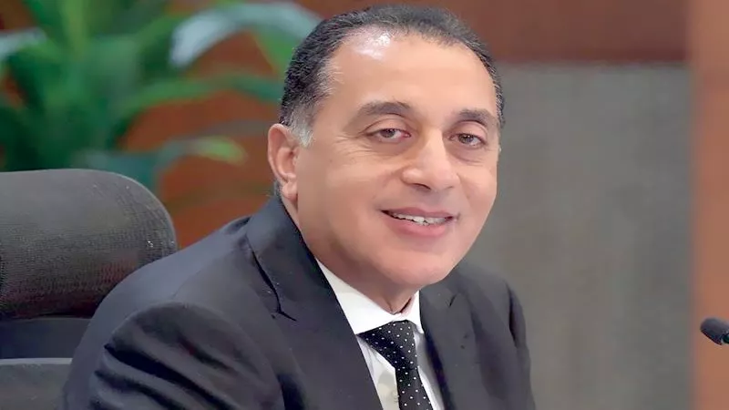 الحكومة تزاحم القطاع الخاص وتستحوذ على 54% من القروض