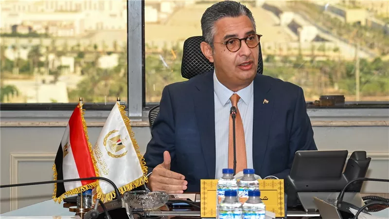 وزير التموين يجتمع مع المخابز وصناعة الحبوب لمتابعة سوق الخبز الحر والدقيق
