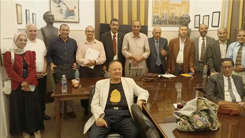 ريحان للشباب: كونوًا صفًا واحدًا خلف قيادتنا السياسية ومؤسساتنا الوطنية