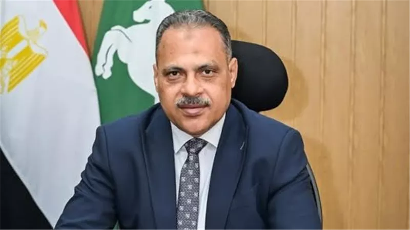 محافظ الشرقية: تكثيف الحملات التفتيشية والرقابية المفاجئة على المنشآت الصناعية والغذائية