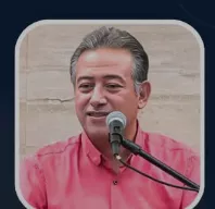 <strong>خادم الصلاة أسامة عاطف</strong>
