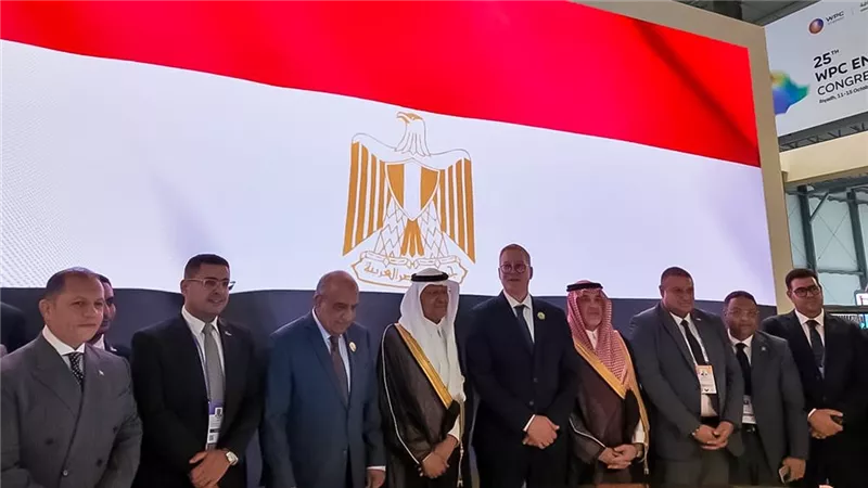 جناح البترول المصري يجذب اهتمام وزراء الطاقة بمعرض WPC