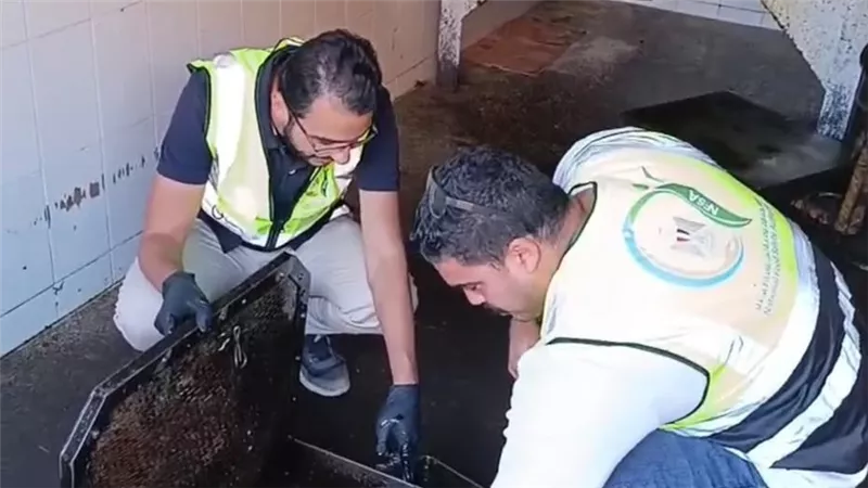 ضبط 16.5 طن زيت وملح غير صالح للاستهلاك الآدمي بالغربية