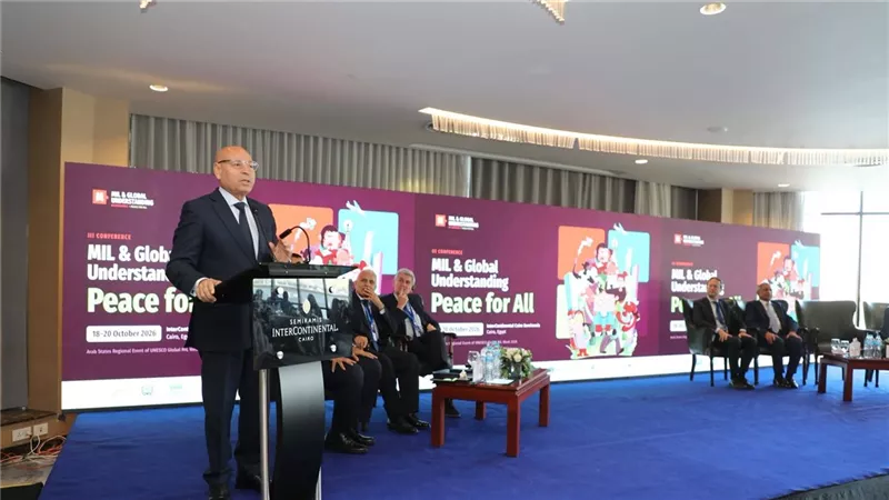 محافظ القاهرة: محو الأمية الإعلامية والمعلوماتية أصبح ضرورة في ظل التحولات الرقمية المتسارعة